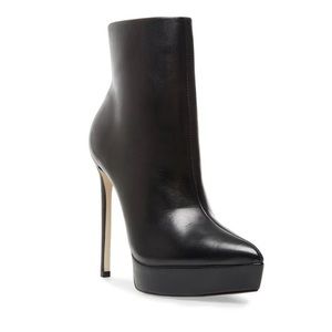 Steve Madden Booties ( Veliana Black Leather )